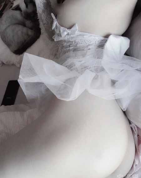 局内人_十万网红美女美酱